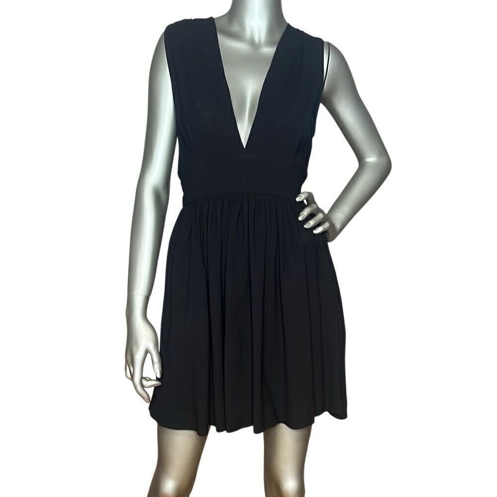 MSMG Black Sleeveless V-neck Mini Dress (013)